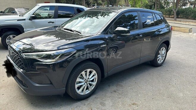Toyota Corolla Cross 2023, 3,200 km - 2.0 л - Bakı