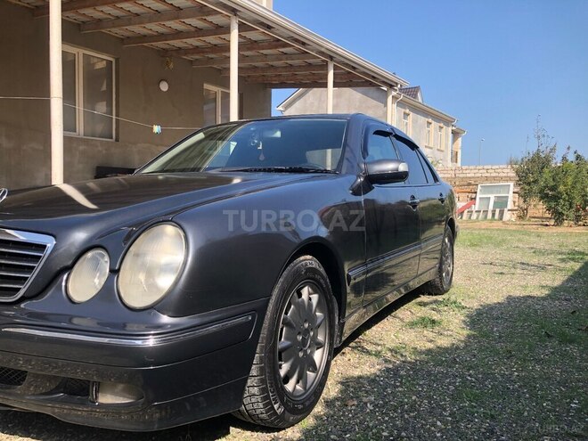 Mercedes E 270 2002, 560,000 km - 2.7 l - Bakı