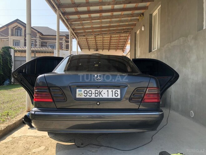 Mercedes E 270 2002, 560,000 km - 2.7 l - Bakı