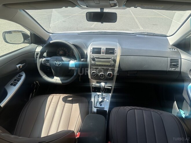 Toyota Corolla 2013, 187,300 km - 1.6 l - Bakı