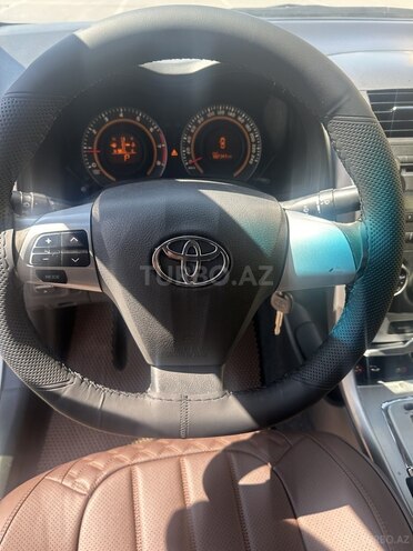 Toyota Corolla 2013, 187,300 km - 1.6 l - Bakı
