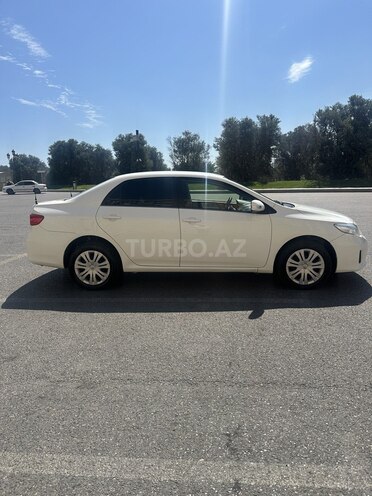 Toyota Corolla 2013, 187,300 km - 1.6 l - Bakı
