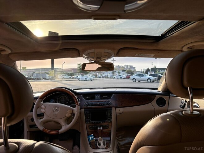 Mercedes  2006, 225,000 km - 5.0 л - Sumqayıt