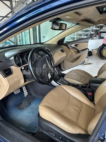 Hyundai Elantra 2013, 154,000 km - 1.8 л - Bakı