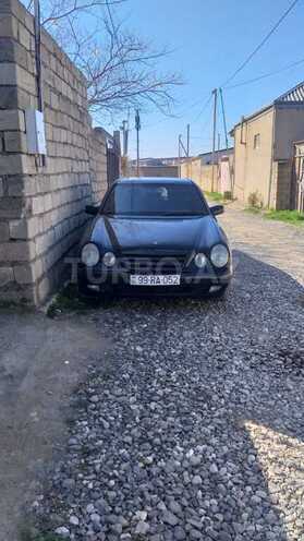 Mercedes E 220 2000, 423,000 km - 2.2 l - Masallı