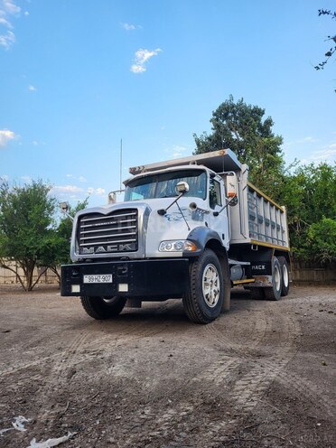 Mack  2009, 1,008,000 km - 13.0 l - Bakı