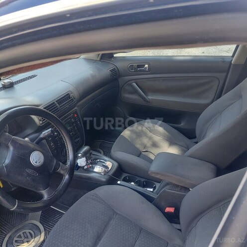Volkswagen Passat 2004, 326,000 km - 1.8 l - Bakı