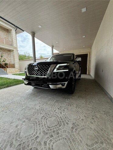 Nissan Patrol 2017, 110,000 km - 5.6 l - Bakı