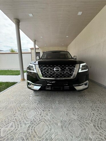 Nissan Patrol 2017, 110,000 km - 5.6 l - Bakı
