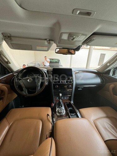 Nissan Patrol 2017, 110,000 km - 5.6 l - Bakı