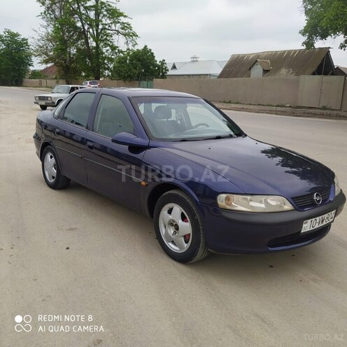 Opel Vectra 1995, 178,900 km - 1.6 л - Xudat