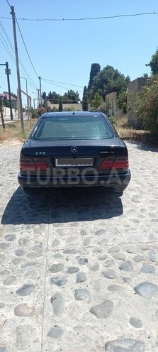 Mercedes E 240 1998, 266,545 km - 2.4 l - Bakı