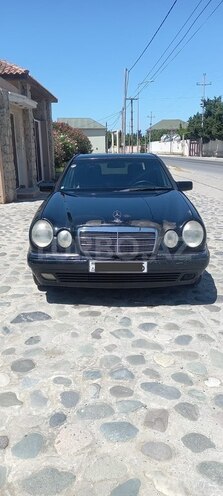 Mercedes E 240 1998, 266,545 km - 2.4 l - Bakı