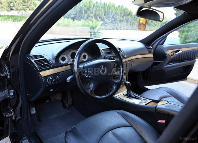Mercedes E 220 2007, 288,420 km - 2.2 l - Bakı