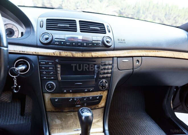 Mercedes E 220 2007, 288,420 km - 2.2 l - Bakı