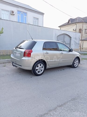 Toyota Corolla 2006, 190,000 km - 1.4 l - Bakı