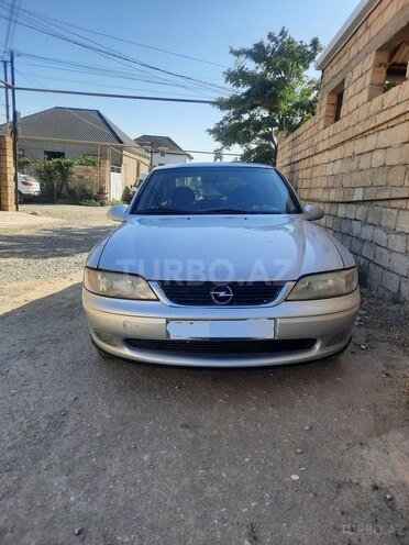 Opel Vectra 1999, 580,000 km - 1.8 l - Mingəçevir