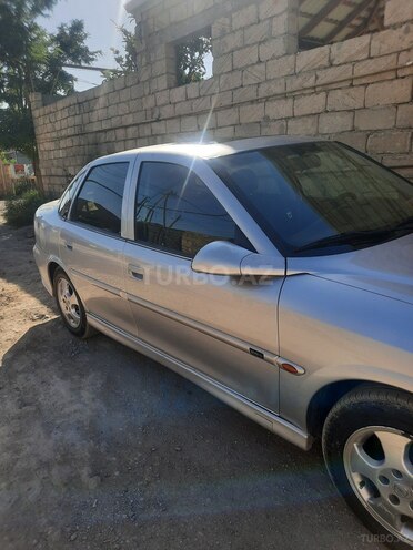 Opel Vectra 1999, 580,000 km - 1.8 l - Mingəçevir
