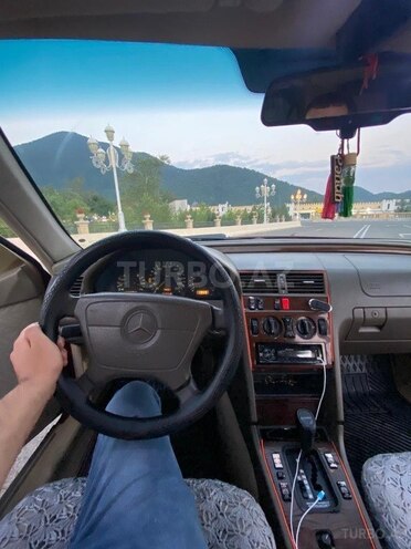Mercedes C 220 1995, 542,000 km - 2.2 l - Bakı