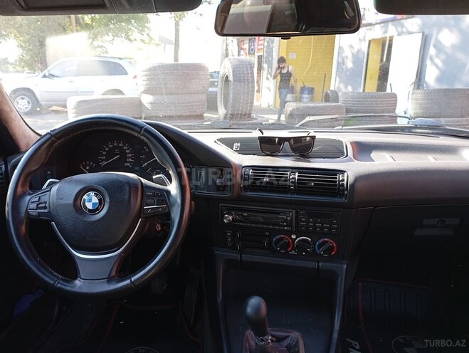 BMW 520 1994, 300,000 km - 2.0 l - Bakı