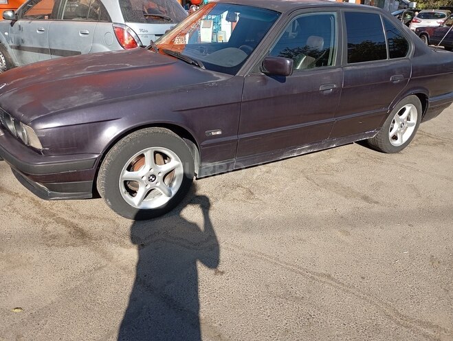 BMW 520 1994, 300,000 km - 2.0 l - Bakı