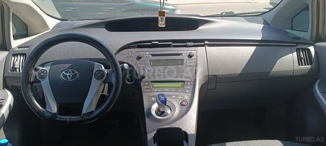 Toyota Prius 2010, 380,000 km - 1.8 л - Bakı