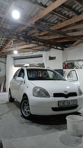 Toyota Vitz 2000, 270,000 km - 1.0 l - Bakı