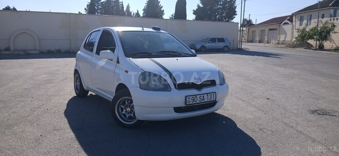 Toyota Vitz 2000, 270,000 km - 1.0 l - Bakı