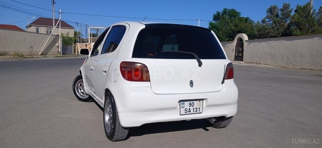 Toyota Vitz 2000, 270,000 km - 1.0 l - Bakı