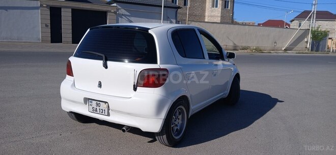 Toyota Vitz 2000, 270,000 km - 1.0 l - Bakı