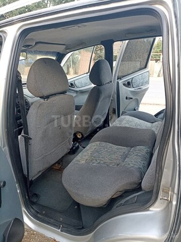 Chevrolet Niva 2003, 546,377 km - 1.7 l - Quba
