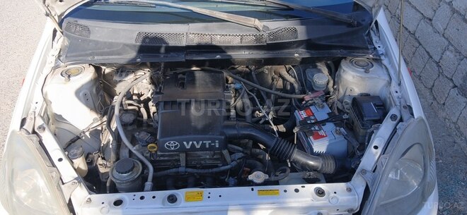 Toyota Vitz 2000, 270,000 km - 1.0 l - Bakı