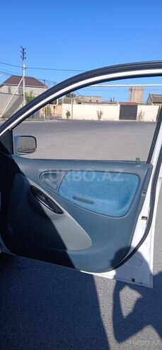 Toyota Vitz 2000, 270,000 km - 1.0 l - Bakı