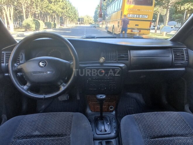 Opel Vectra 1996, 258,000 km - 1.8 l - Sumqayıt