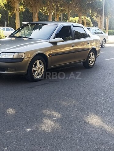 Opel Vectra 1996, 258,000 km - 1.8 l - Sumqayıt