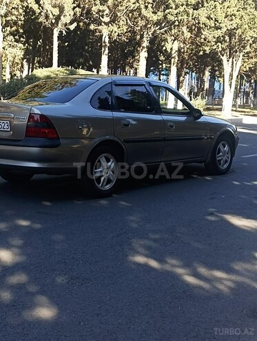 Opel Vectra 1996, 258,000 km - 1.8 l - Sumqayıt
