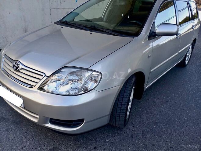 Toyota Corolla 2005, 258,500 km - 1.5 л - Bakı