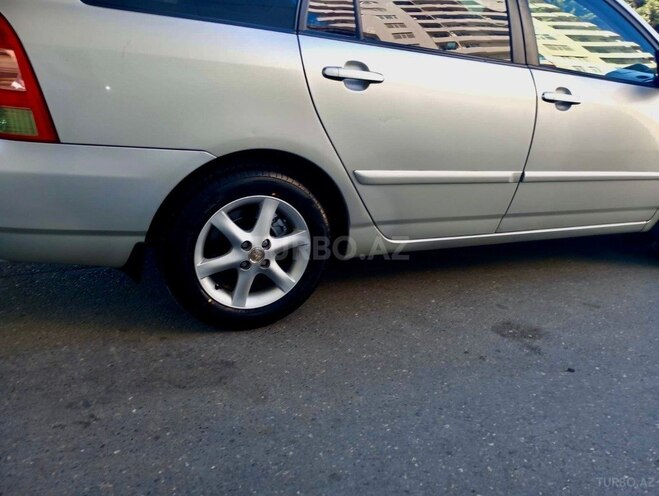 Toyota Corolla 2005, 258,500 km - 1.5 л - Bakı