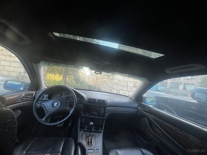 BMW 528 1996, 235,111 km - 2.8 л - Sumqayıt