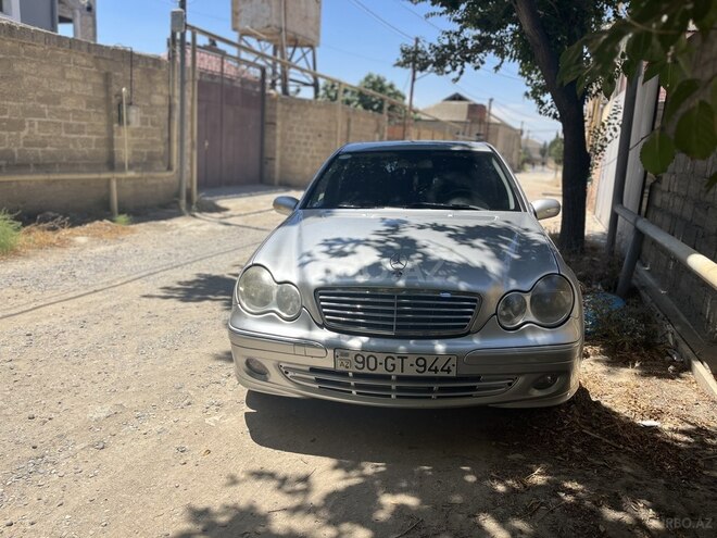 Mercedes C 240 2005, 258,000 km - 2.6 l - Bakı