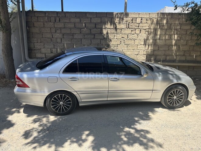 Mercedes C 240 2005, 258,000 km - 2.6 l - Bakı