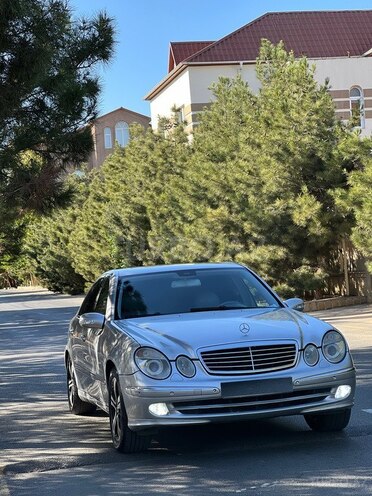 Mercedes E 240 2004, 400,000 km - 2.6 л - Bakı
