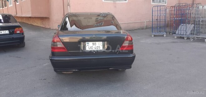 Mercedes C 220 1995, 200,000 km - 2.2 л - Sumqayıt