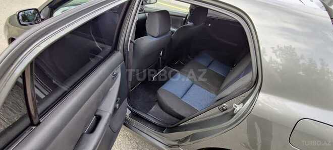 Toyota Corolla 2005, 253,000 km - 1.4 l - Qusar