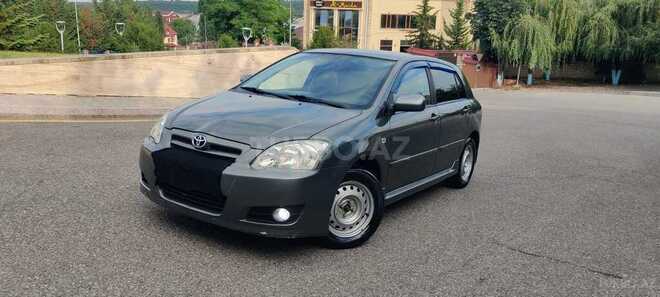 Toyota Corolla 2005, 253,000 km - 1.4 l - Qusar