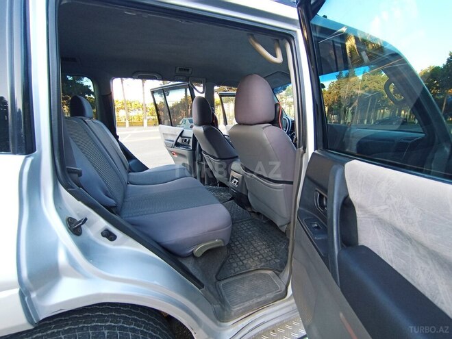 Mitsubishi Pajero 2006, 297,000 km - 3.0 l - Sumqayıt