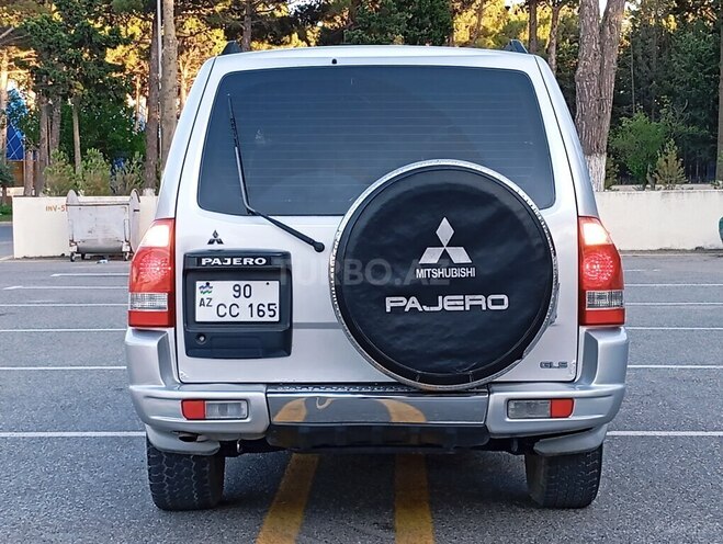 Mitsubishi Pajero 2006, 297,000 km - 3.0 l - Sumqayıt
