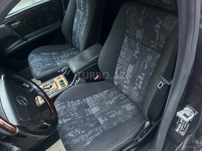 Mercedes E 240 1999, 338,211 km - 2.4 l - Bakı