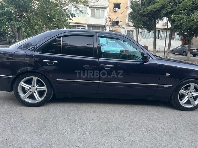 Mercedes E 240 1999, 338,211 km - 2.4 l - Bakı