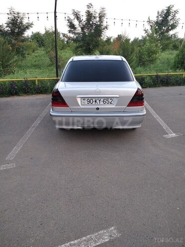 Mercedes C 180 1999, 297,375 km - 1.8 l - Biləsuvar